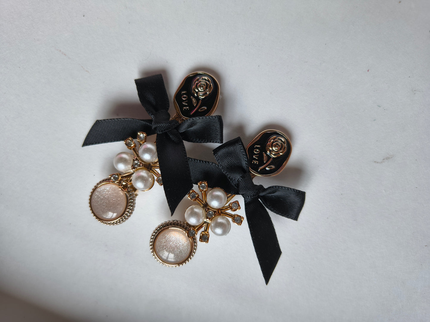 Elegant Black Hair Accessories Hamper