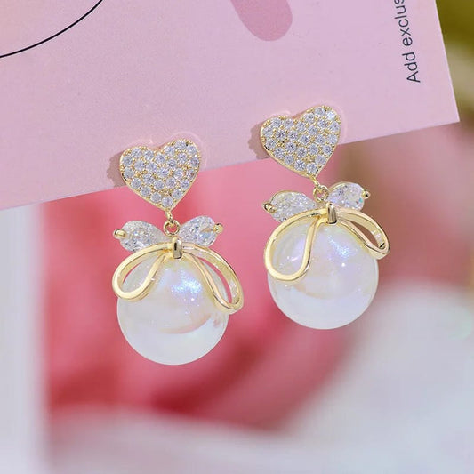 Sweetheart Pearl Drop Earring